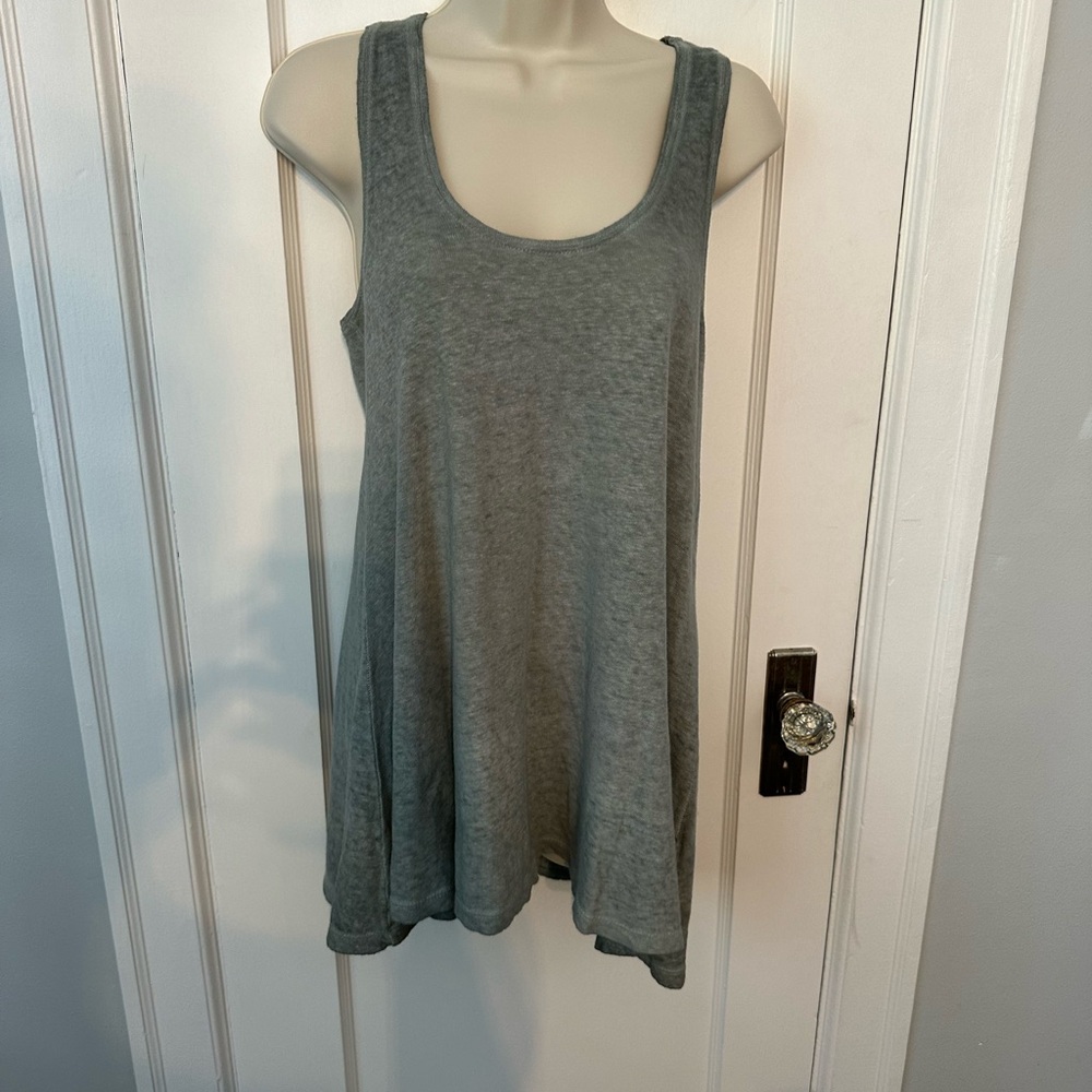 LIKE NEW Akemi & Kin from Anthropologie heather green linen blend tank top